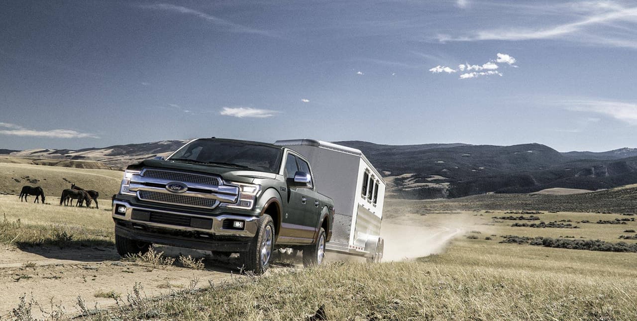 1.
<b>Te va a hacer sentir como un pionero</b>.
<br>
<br>En la imagen Ford F-150 King Ranch 2018.