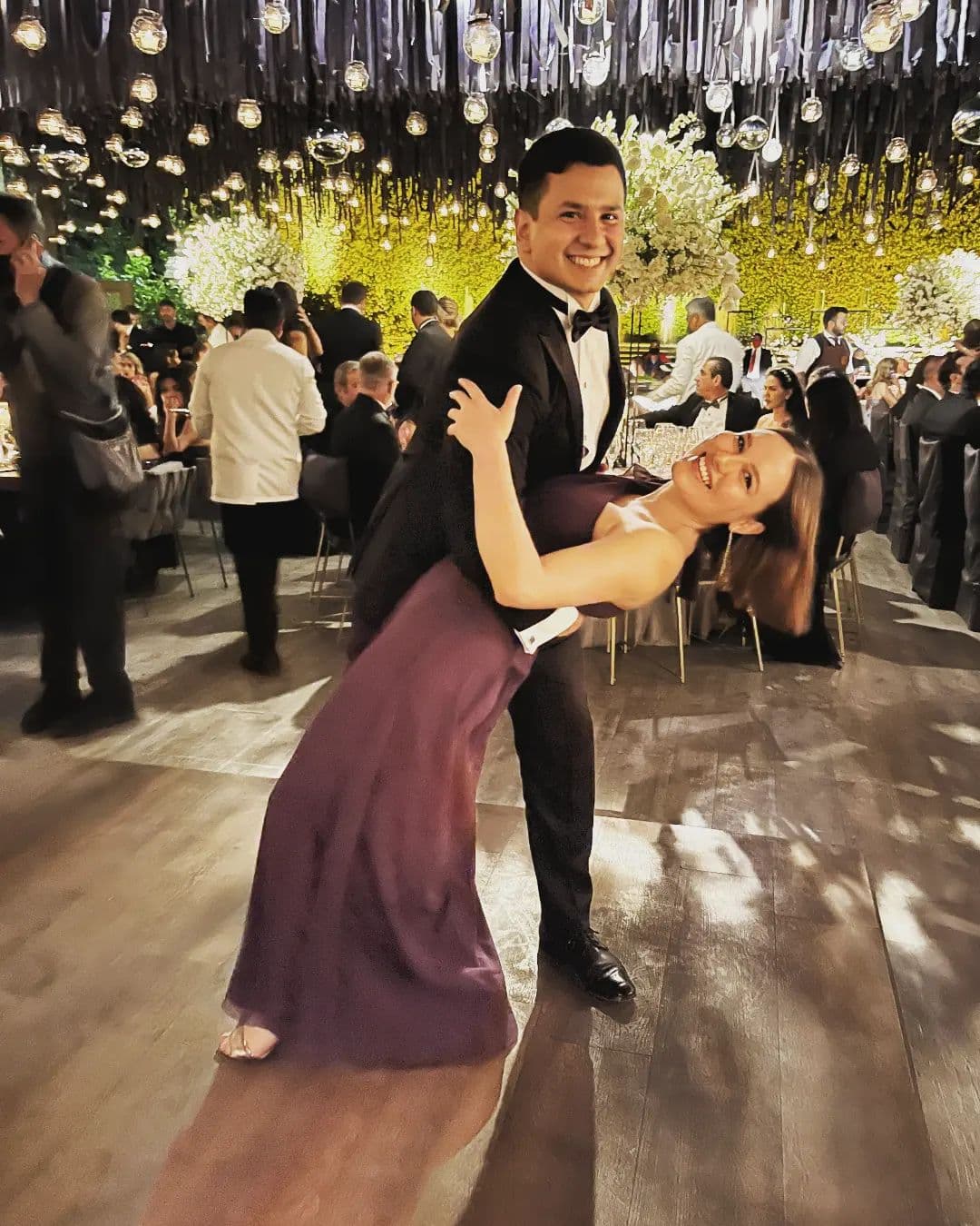 A tan solo unos de días del esto, ahora es el hijo de Niurka, Kiko Marcos, quien le pidió matrimonio a su novia, Kimi Ishiwara.