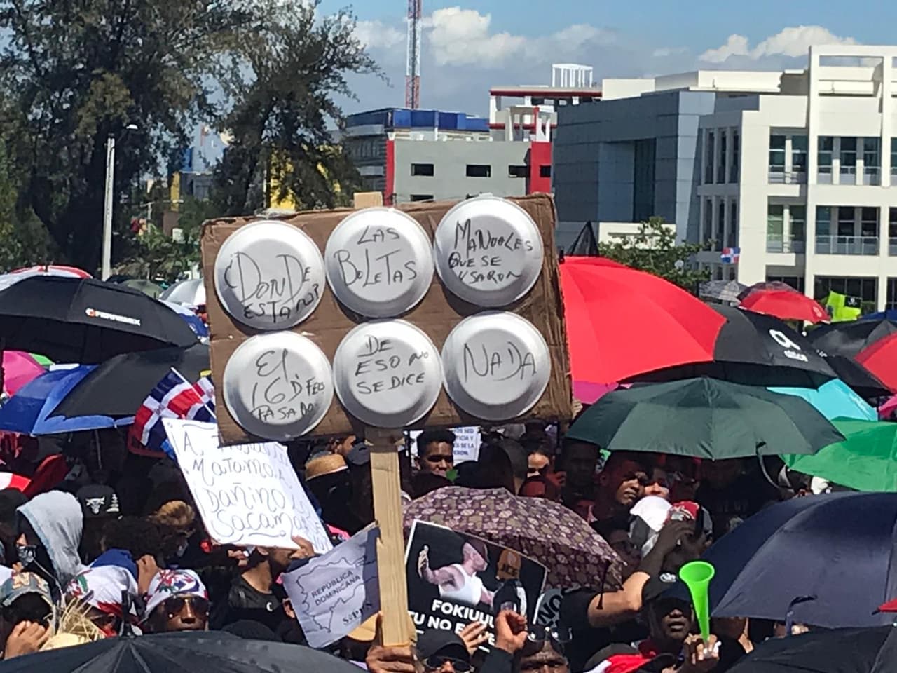 "¿Donde están las boletas manuales que se usaron el 16 de febrero pasado? De eso no se dice nada".