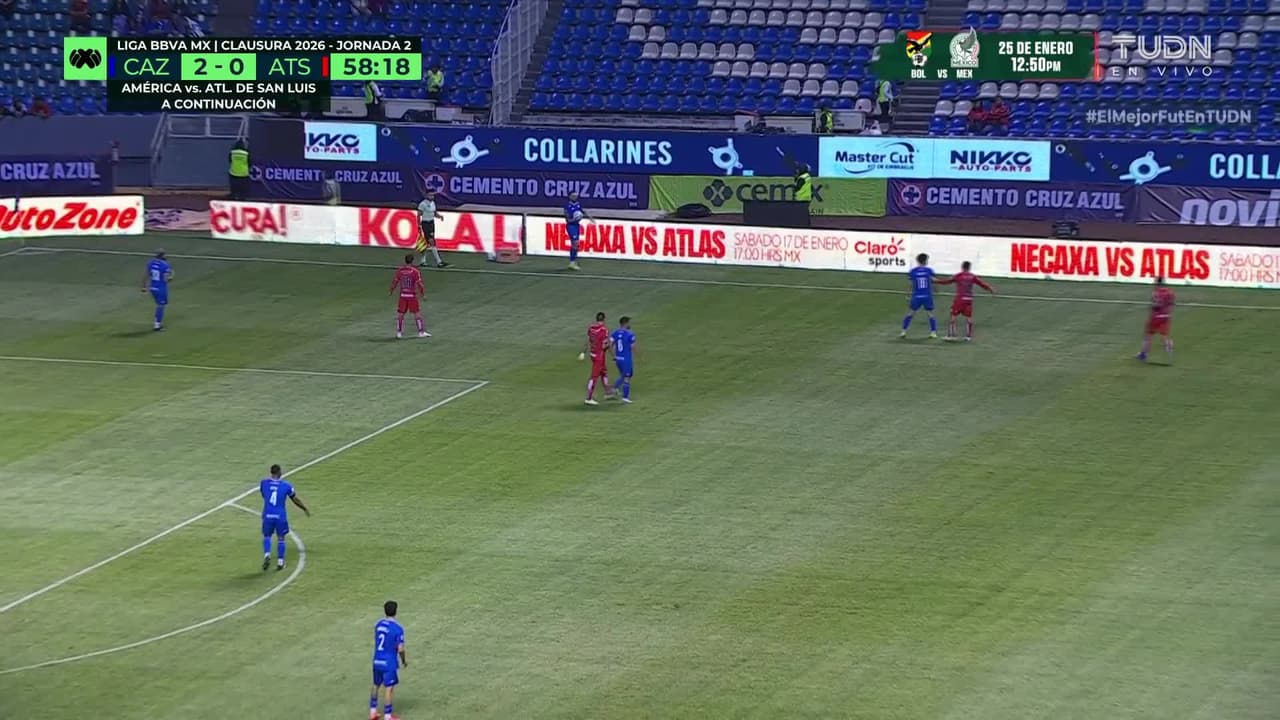 ¡Pero qué atajada de Camilo! Cruz Azul estaba cerca del tercero