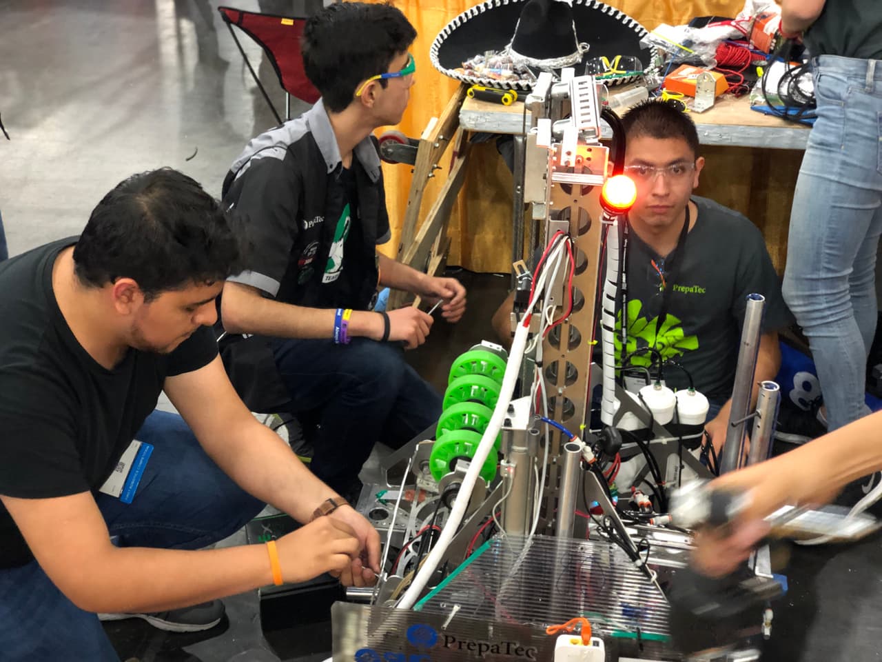 <b>1. Henry M. Gunn High School</b>
<br>Distrito escolar: Palo Alto Unified School District
<br>Estudiantes: 1,996 
<br>Un profesor por cada 19 estudiantes