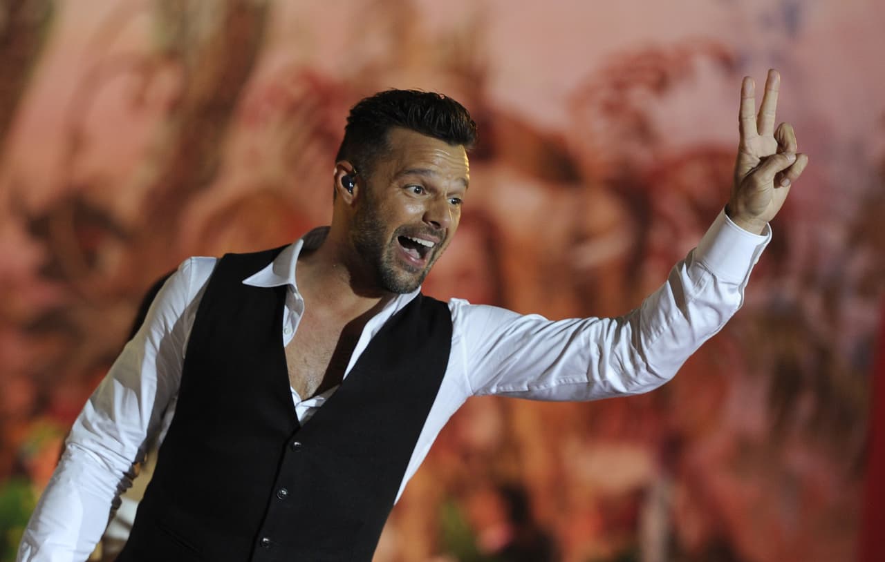 Ricky Martin encourages all to help Puerto Rico