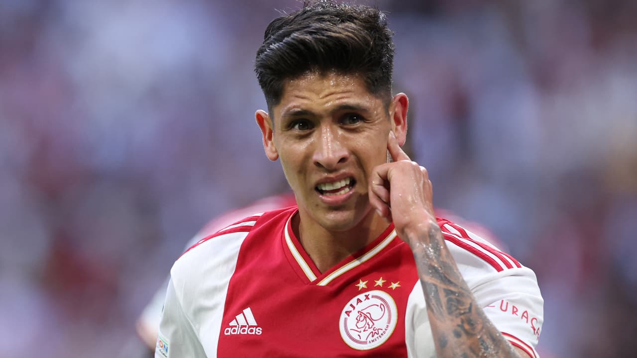 Aseguran que Ajax no extrañará a Edson Álvarez por ser "un jugador mediocre"