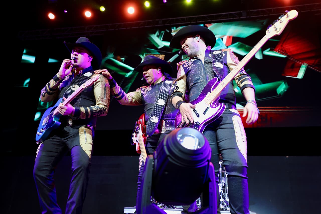 'El Gigante de América' en vivo con todos sus éxitos.