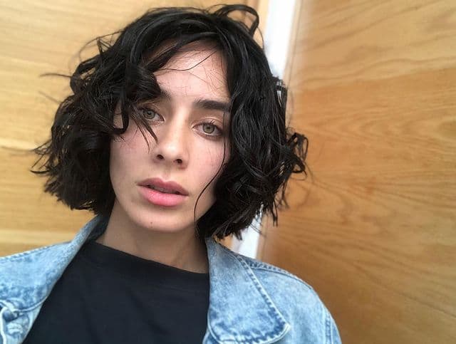 La protagonista de Enamorándome de Ramón reveló recientemente que fue rechazada en todos los castings que hacía para proyectos en Latinoamérica "por tener el pelo corto", lo que la llevó a la depresión.
<br>