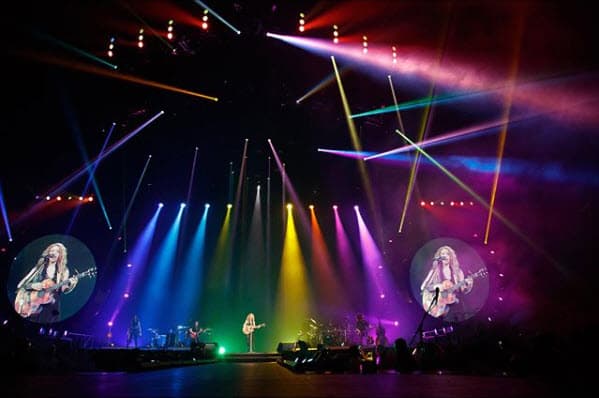 Pero Lili no fue la única celebridad que acudió a disfrutar de 'El Dorado Tour' en la 'ciudad del sol'.