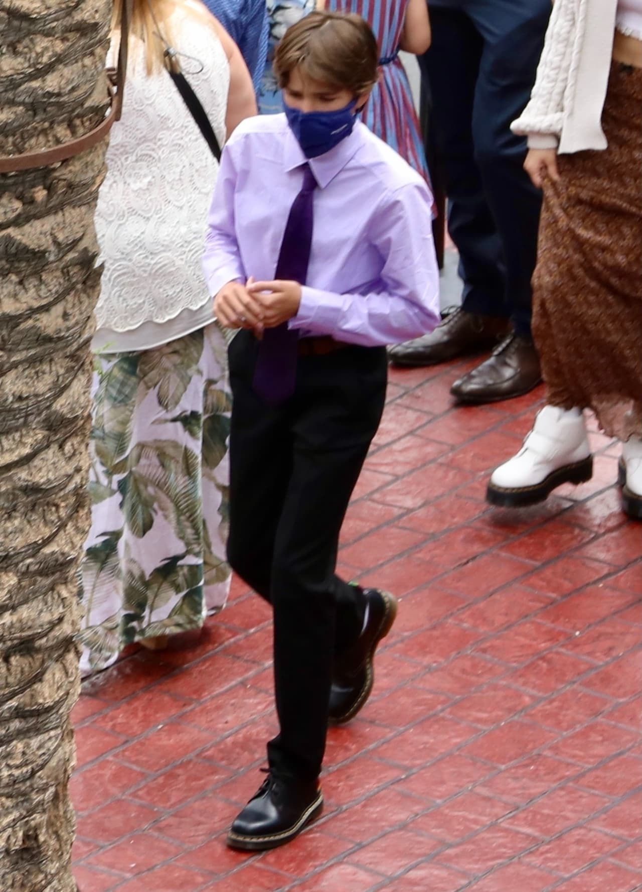 Fue muy llamativo ver cómo cada uno de sus hijos dejó ver su estilo de moda distintivo y diverso. 
<br>