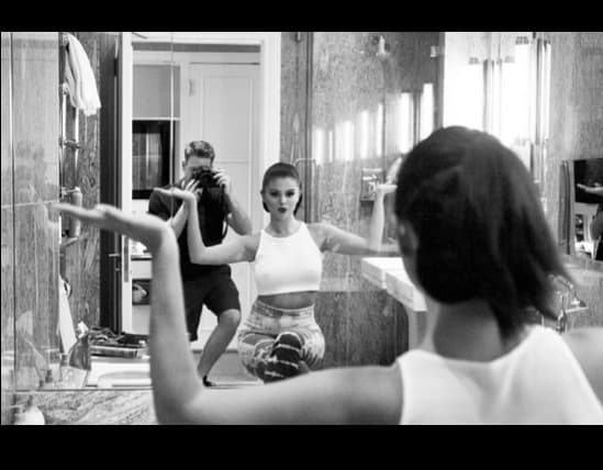 Aún así los rumores no dejan de persiguirla, se dice que la cantante reanudó su amistad con Kylie Jenner, ¿será?