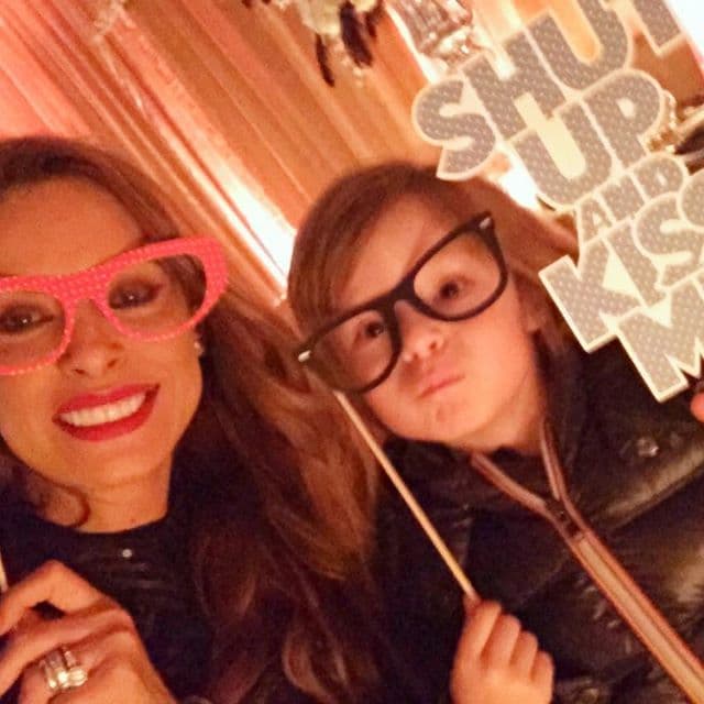 ¡Junto a su hijito Mateo!