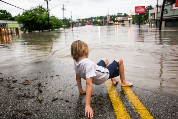 Algunas zonas de la capital texana quedaron bajo el agua luego de las intensas lluvias de los últimos días.