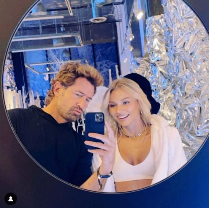 Será el segundo matrimonio para él, luego de su complejo divorcio con Geraldine Bazán en 2018. Ella 
<b><a href="https://www.univision.com/famosos/acoso-e-infidelidad-geraldine-bazan-revela-el-crudo-final-de-su-historia-de-amor-con-gabriel-soto-fotos" target="_blank">lo acusó de haberle sido infiel</a></b>
<a href="https://www.univision.com/famosos/acoso-e-infidelidad-geraldine-bazan-revela-el-crudo-final-de-su-historia-de-amor-con-gabriel-soto-fotos" target="_blank"> </a>con su actual prometida. 
<br>