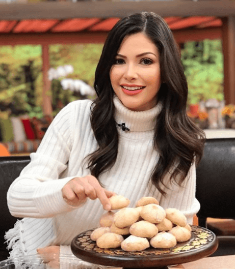 Durante el show, Ana expresó su agradecimiento por un gran año, y en especial porque sus padres se llevan mejor que nunca después de su separación.