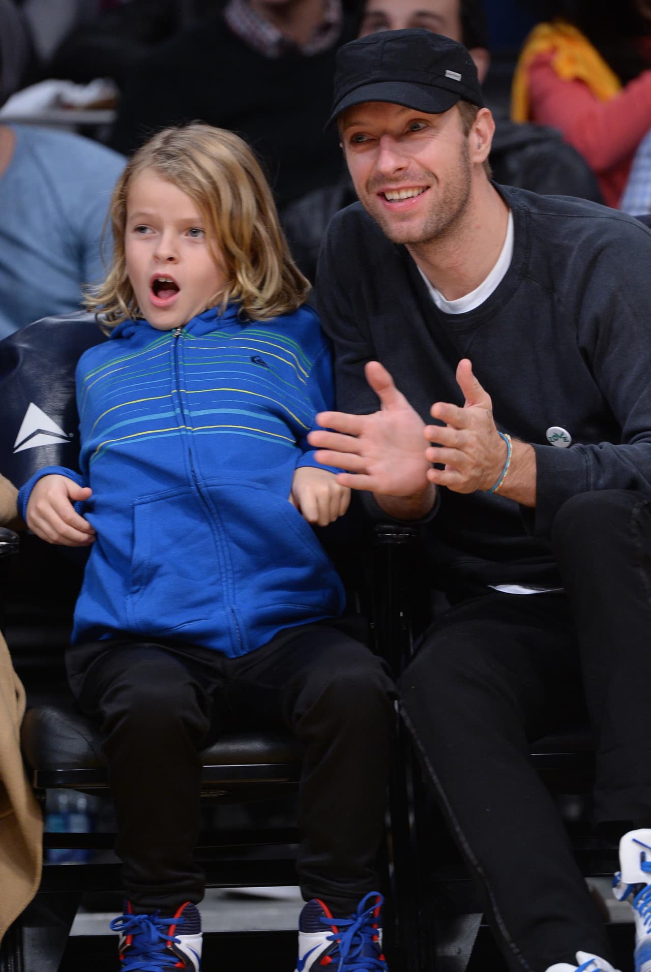 Pero la verdad, el chiquillo no se veía muy interesado.