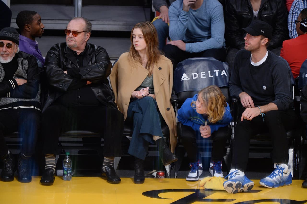 Se trata del renombrado actor Jack Nicholson.