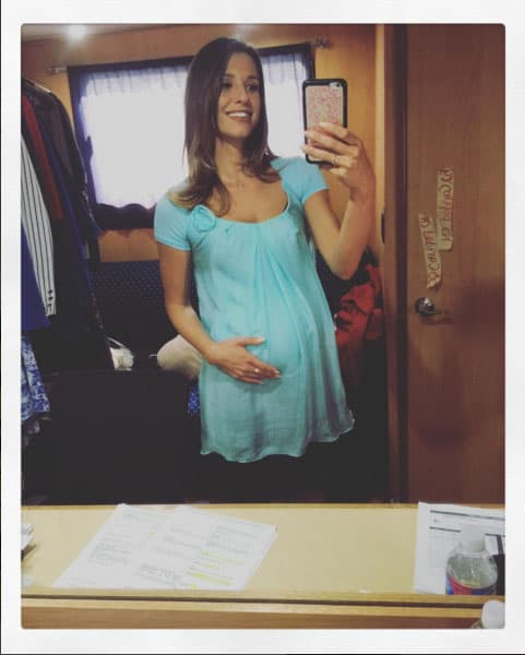 Como consecuencia quedó embarazada.