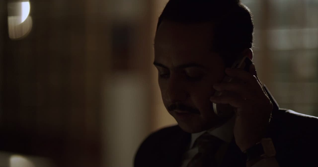 ‘Don Sol’ called ‘El Chapo’, not only to offer his condolences, but to remind him he offered profits and control. “Don’t start a war against Juárez, Joaquín. I’m very sorry about your brother, but our deal comes first”.