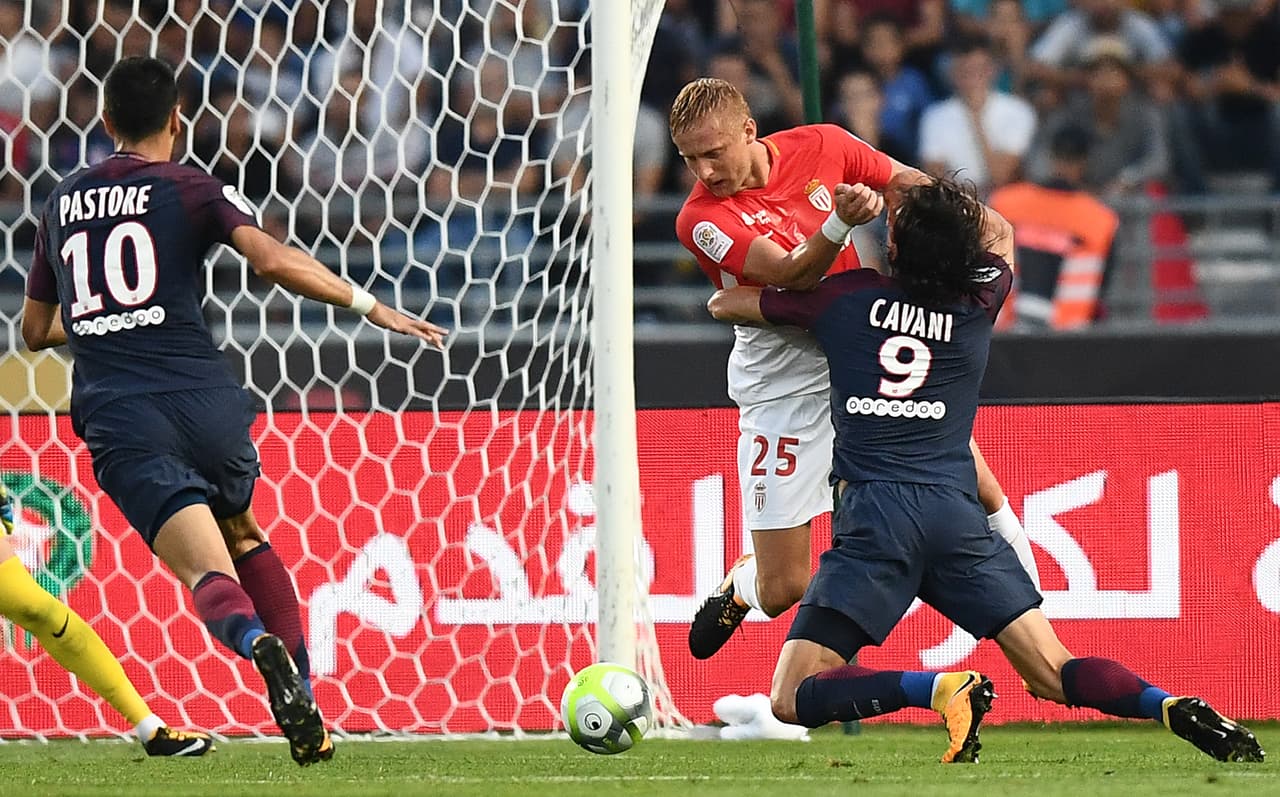 Aunque seguía intentando, el PSG se encontraba recurrentemente con una defensa férrea del Mónaco.