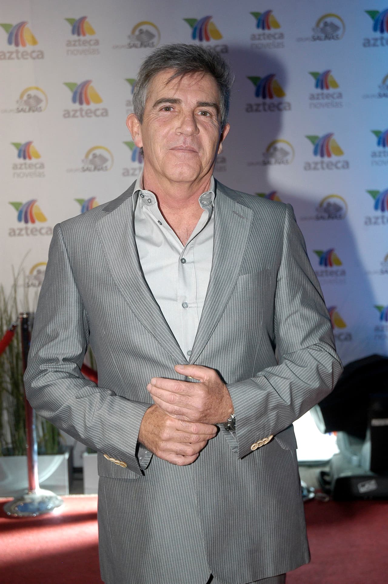 Estuvo algunos años fuera de Televisa y regresó a la empresa con una participación en 'Sin rastro de ti'
<i> </i>(2016), serie donde trabajó junto a 
<b>Adriana Louvier</b> y 
<b>Danilo Carrera</b>.