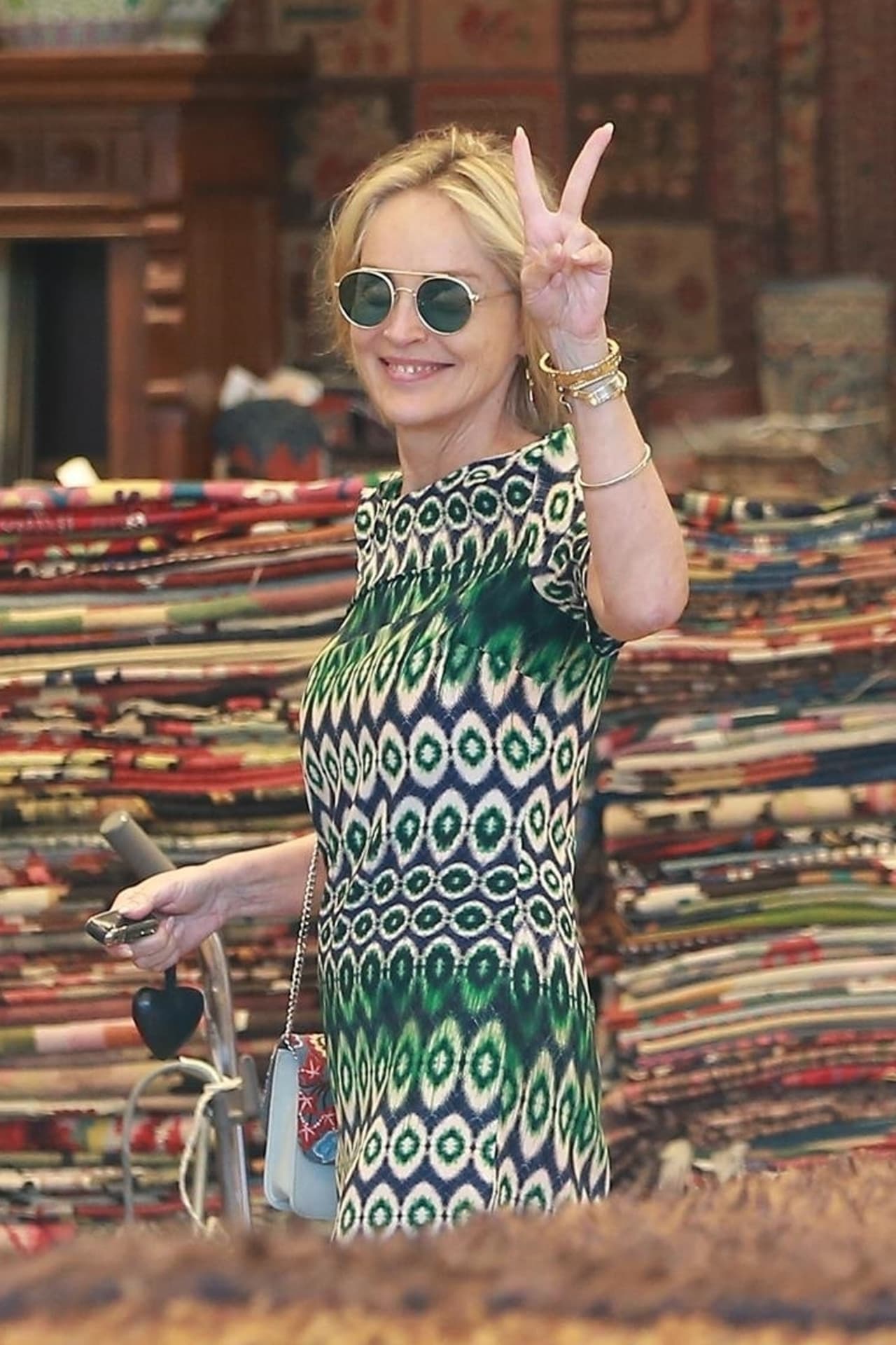 "
<b>Bernard Arnault me rescató </b>al darme un contrato con Dior. Pero tuve que rematar mi casa".