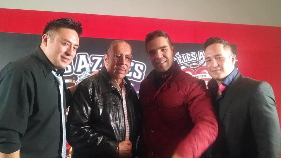 El músico colombiano, que llegó a México en 1995, para fundar el grupo Cañaveral, asegura que retirarse no está en sus planes: “Sé que llegará el día en que tenga que pensar en ello, pero por ahora no está en mi mente, aún me siento con mucha energía".
<br>