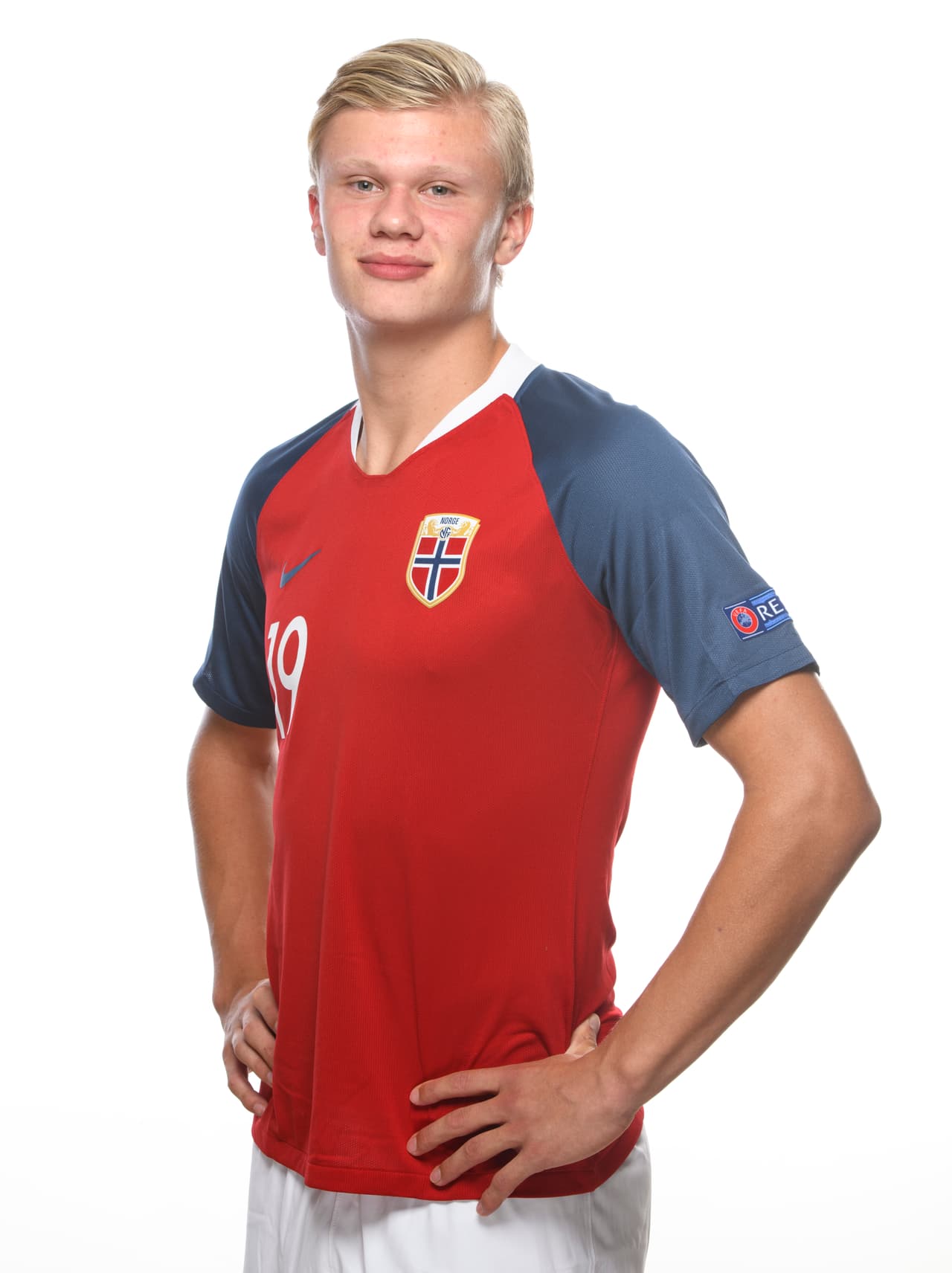 Haaland superó el registro de más goles que tenía desde 1997 el brasileño Adaílton, cuando anotó seis tantos en la victoria de Brasil 10-3 contra Corea del Sur.