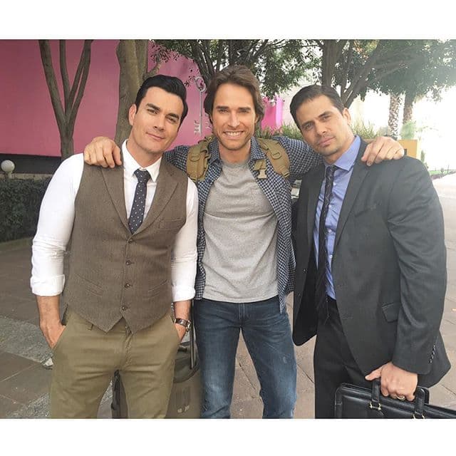 Por el momento el actor se encuentra muy ocupado en las grabaciones de su próxima novela ´Tres Veces Ana ‘ donde comparte créditos con Sebastián Rulli y Pedro Moreno. Este melodrama lo podrás disfrutar todas las noches por Univision.