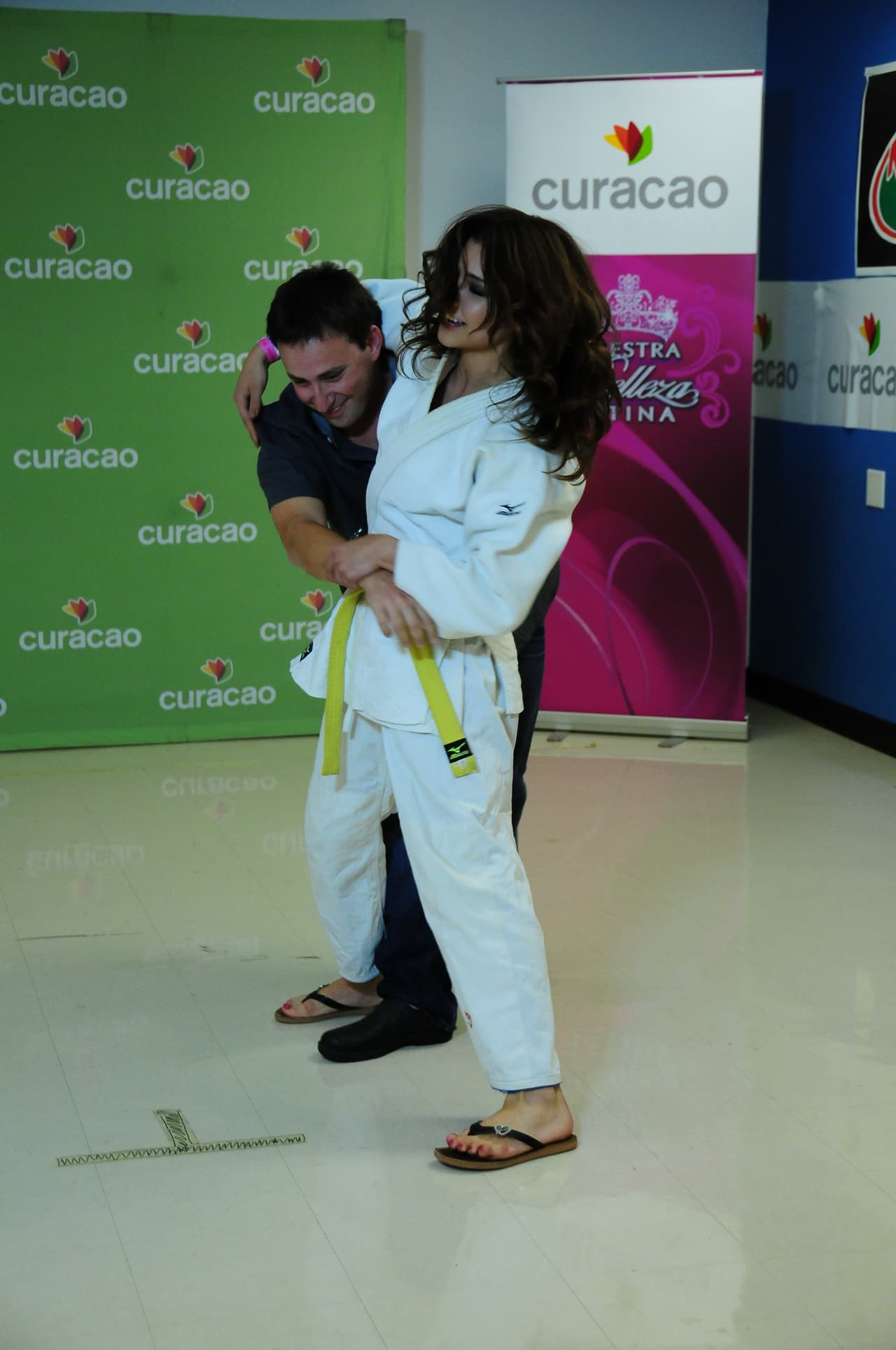 La mexicana de 24 años logró llegar a la gran final de la séptima temporada, de su participación recuerda ser la calladita del grupo. Regresa a NBL VIP porque se quedó con las ganas de haber dado el 100%. Ahora se deselvuelve mejor y se siente mucho más segura de sus talentos y capacidades. Quiere ser productora de TV, escritora y actriz. Es triatleta y bloguera.