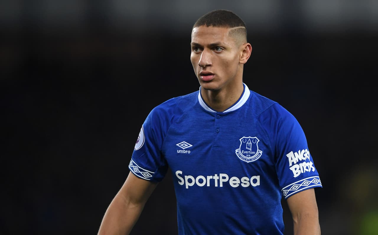 4. Richarlison (Everton) - cuesta 76.3 millones de euros, aumentó 31 millones.