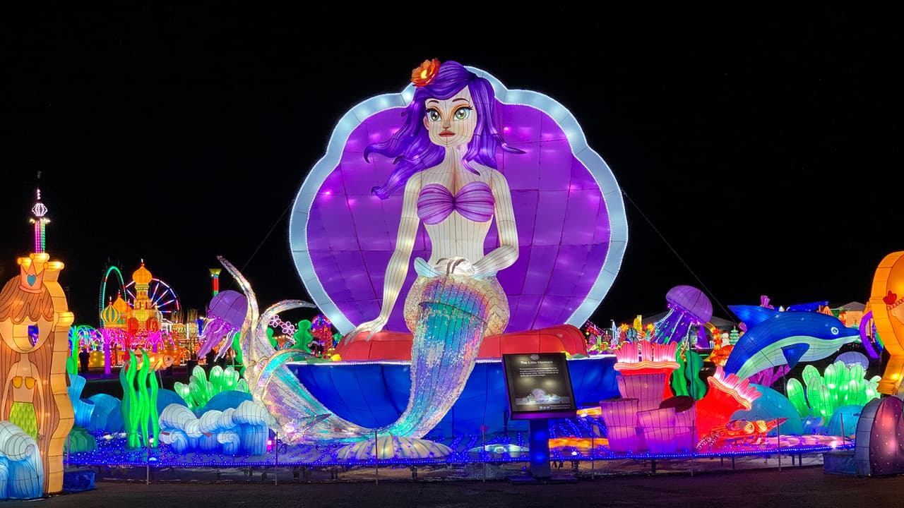 <b>Magical Winter Lights</b> es un espectáculo de luces navideñas instalado en el Houston Raceway Park en Baytown, Texas.