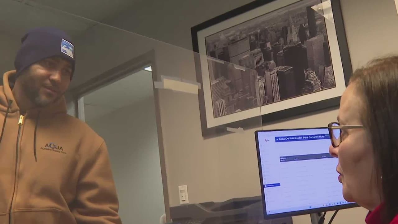 Dominicanos abandonan Nueva York para regresar a su país, van más de 1,000 en este 2023