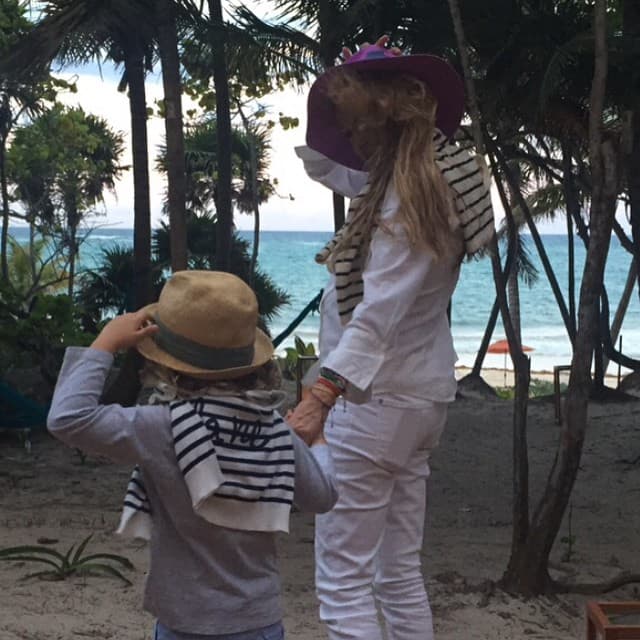 “Al saber que iba a ser mamá de nuevo sentí que era una mujer muy afortunada”, detalló la artista, a quien en sus últimos conciertos se le notaba bastante la pancita.