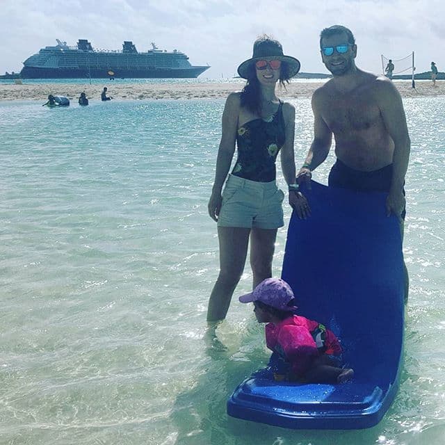 Tras la buena noticia, se fue de vacaciones a bordo de un crucero de Disney con su familia.