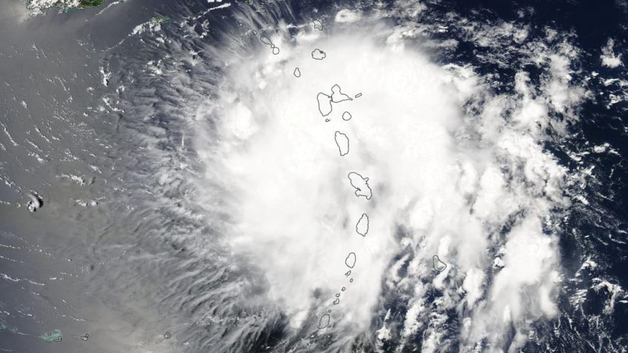 Esta sería la nueva trayectoria del huracán Dorian
