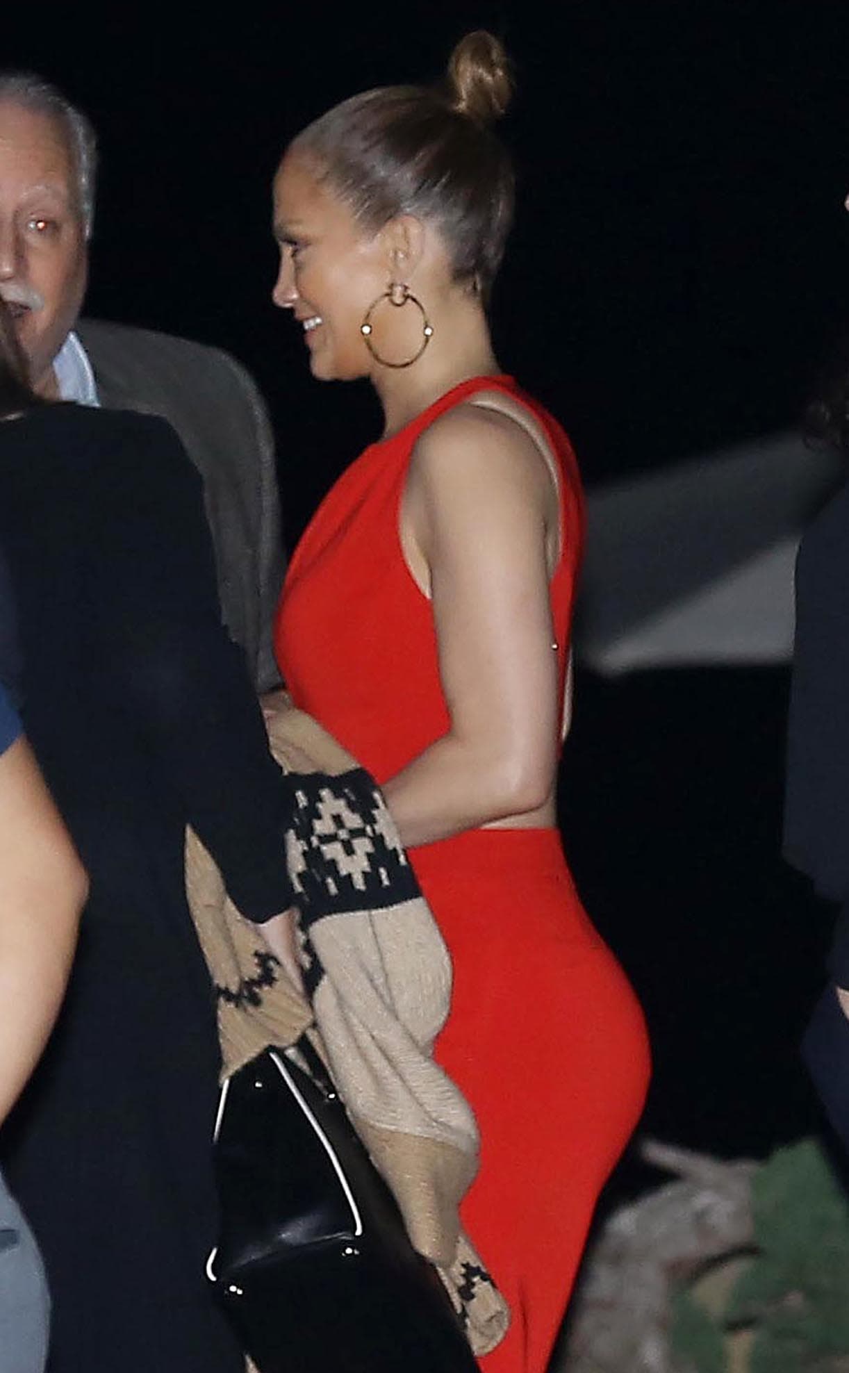 Ni hablar de su gran atractivo. Sin duda ella es una mujer escultural.