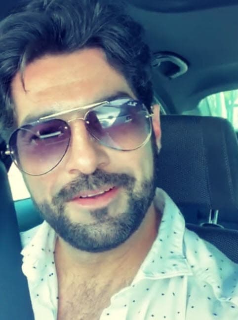 "Lo malo es que ahora, a los que estamos más grandes y que estamos con menores, nos dicen 'sugar daddy', ¿no?", dijo Carmona en rechazo al término. 
<br>