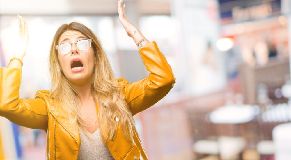 Este mes tan importante en el que terminas un ciclo para empezar un nuevo año si algo te perturba no te exasperes. Deja que los acontecimientos se vayan desarrollando según su propio ritmo y no te adelantes a sacar conclusiones prematuras. No es con precipitaciones como podrás arreglar los problemas.