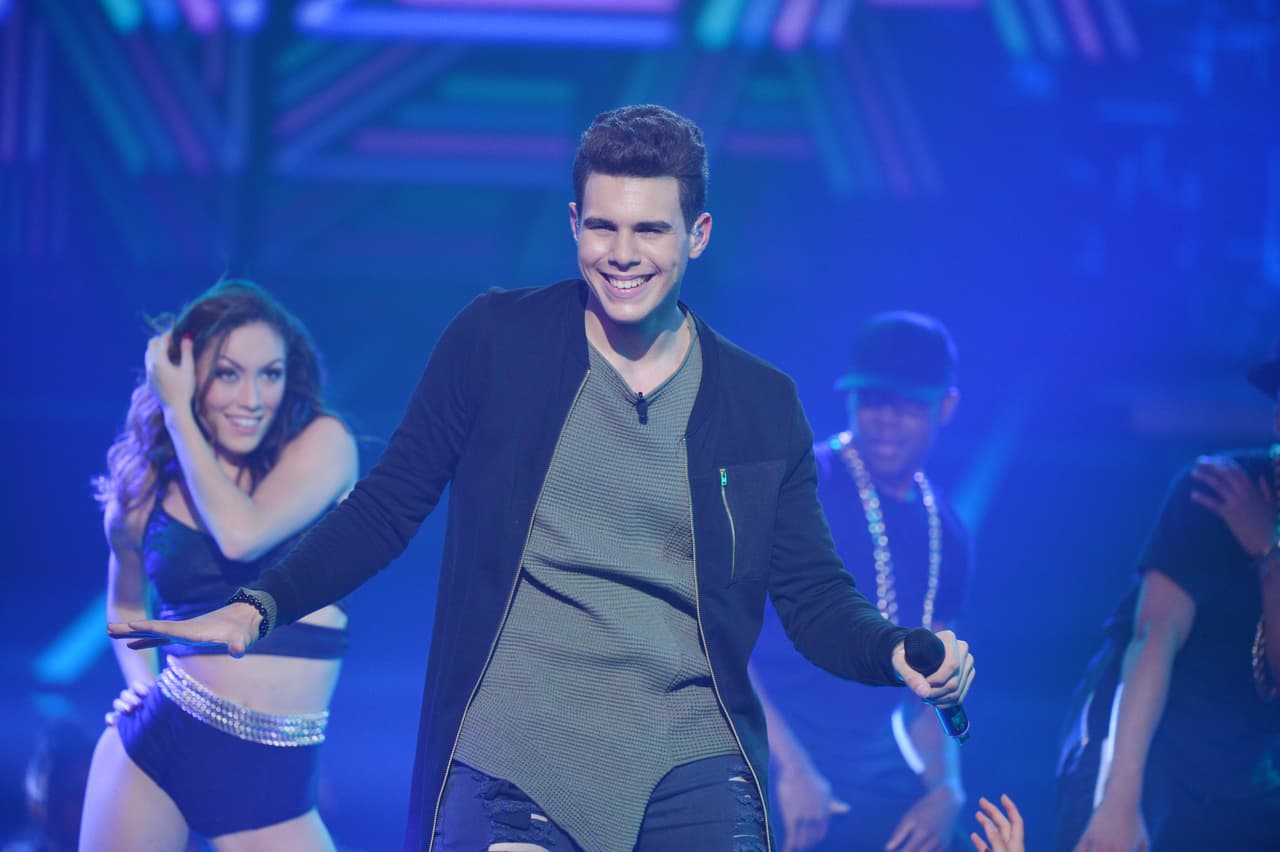 Zabdiel es el chico sentimental de La Banda. Hasta Ricky dijo que llora durante los comerciales. Es un boricua que ha sabido ganarse el corazón de las chicas.