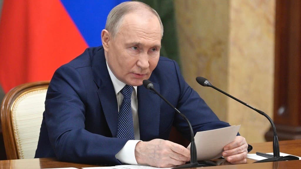 Qué se sabe de los ejercicios militares ordenados por Putin que "simularán" el uso de armas nucleares 