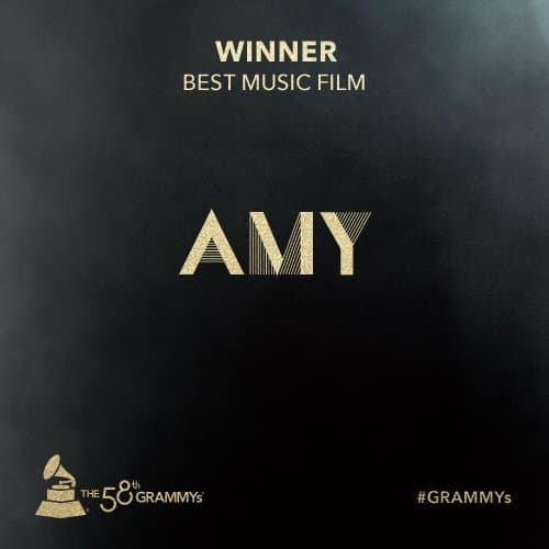 Una de las grandes sorpresas fue 'Amy', el filme inspirado en la vida de la cantante británica ganó el galardón por 'Mejor Documental Musical'.