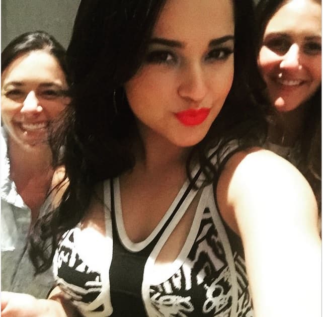 Pero te sorprenderías de los cuidados tan sencillos que tiene para tener un cabello saludable.