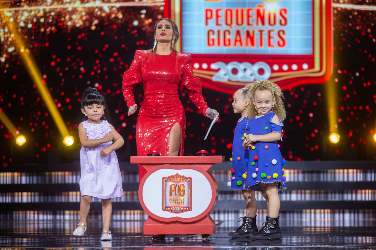 Las pequeñas nos sacaron más de una sonrisa con sus ingeniosas respuestas. Mayte también puso a bailar a Gali y fue quien se llevó cinco puntos por contestar más preguntas correctamente.