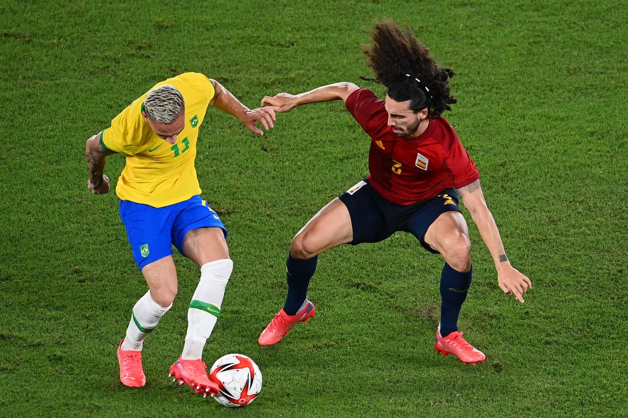 Marc Cucurella era uno de los elementos que mostraron su deseo por ganar la medalla de oro con un fútbol intenso.