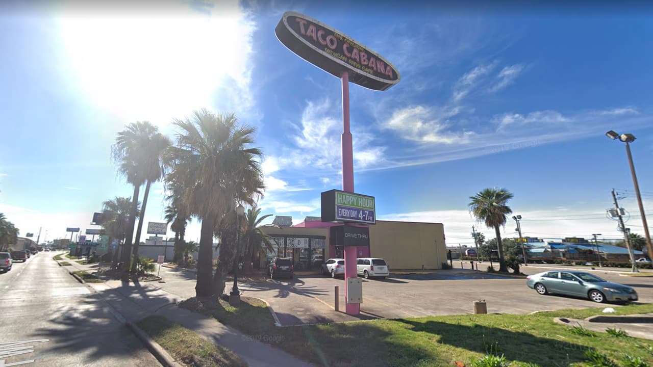 9220 Gulf Freeway, Houston. En Texas, Taco Cabana tiene 164 restaurantes, de los cuales ahora Houston tendrá 37, misma cantidad en San Antonio, 24 en Austin, 7 en El Paso y 2 en Waco.