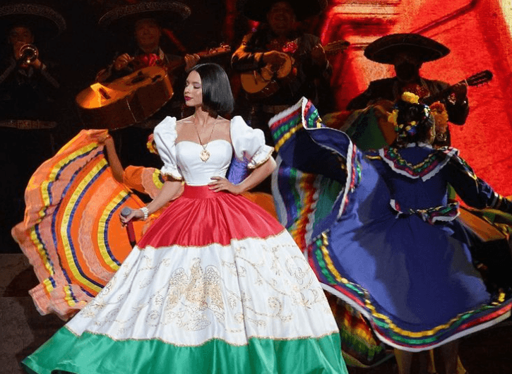 A través de redes sociales, la familia Aguilar confirmó su participación en esta gala, padre e hija ofrecerán un musical muy especial.