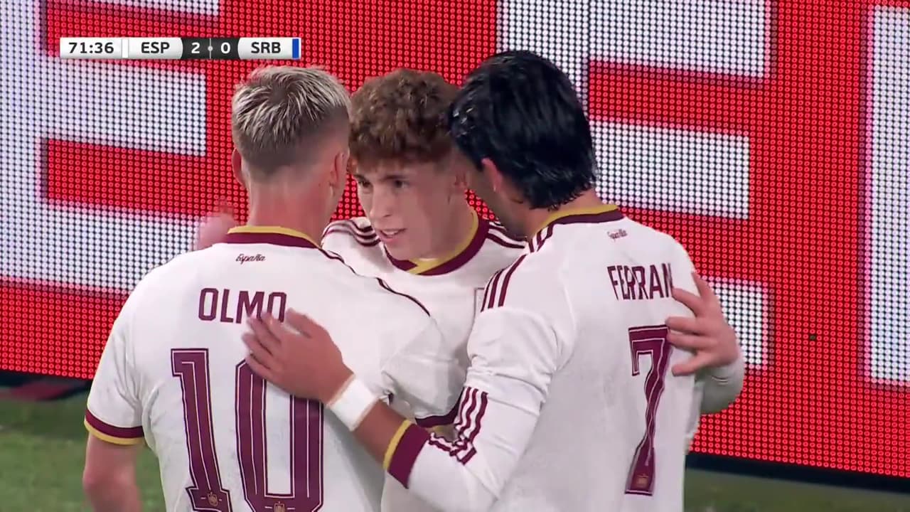 ¡Víctor Muñoz clava el 3-0 de España a Serbia así!
