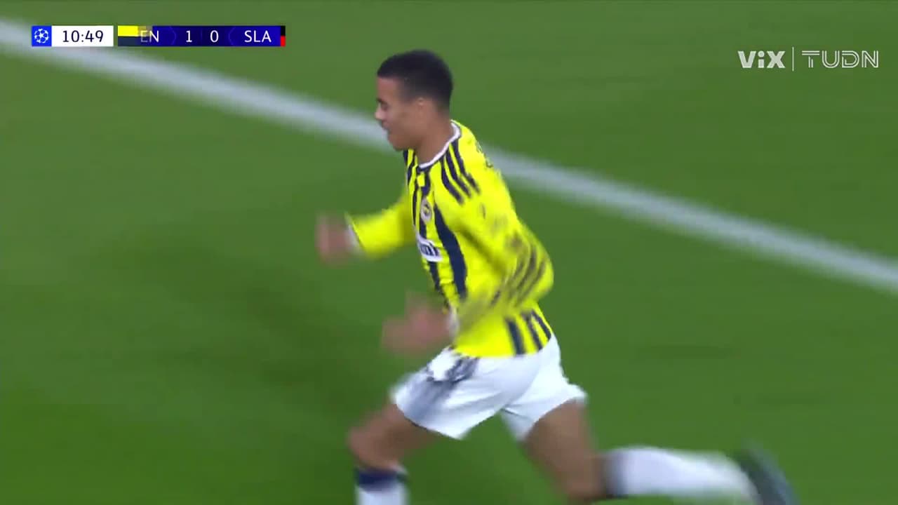 ¡Greenwood la prende de volea y Fenerbahçe ya gana 2-0!