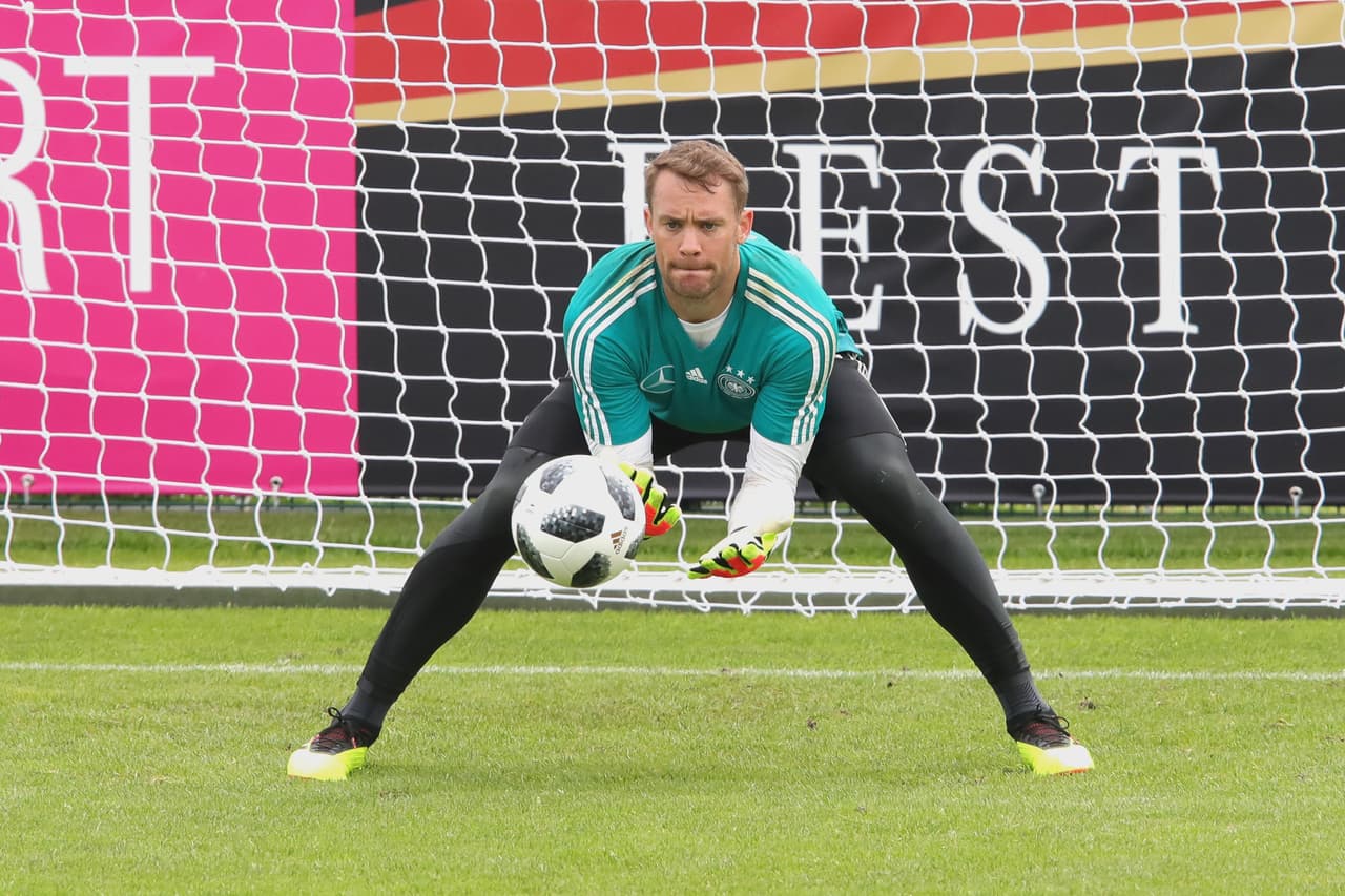 Al arquero campeón en Brasil 2014, no ha jugado este año por una lesión en el pie.