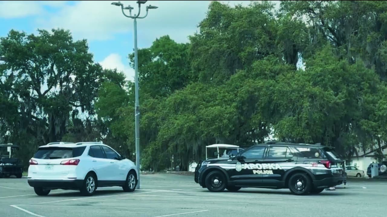 Arrestan a menor tras vandalismo en estacionamiento de Apopka; otro sospechoso huye
