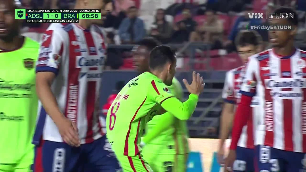 ¡Brutal atajada de Andrés Sánchez que salva otra vez a San Luis!