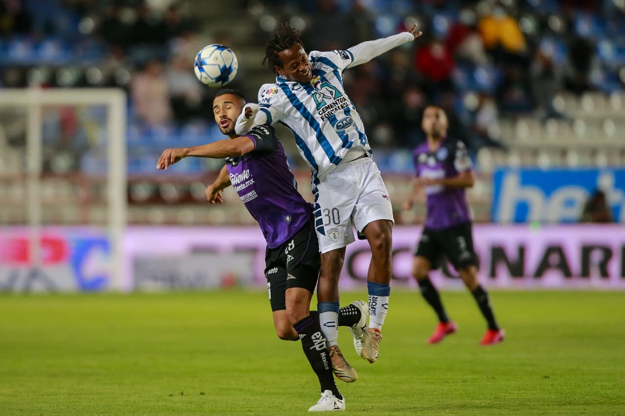 La delantera de Pachuca sale con la pólvora encendida golean 3-1 a Mazatlán y toman el liderato momentáneo del torneo.